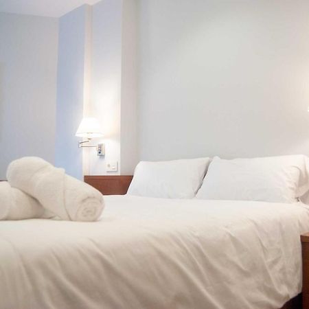 Apartamentos Dr28 A 250 M De La Playa Fuengirola Luaran gambar