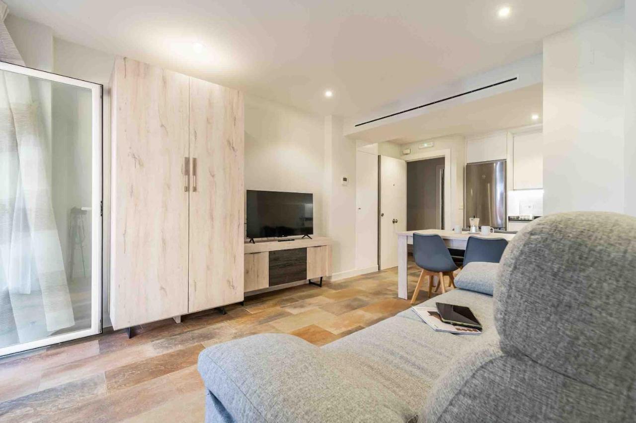 Apartamentos Dr28 A 250 M De La Playa Fuengirola Luaran gambar