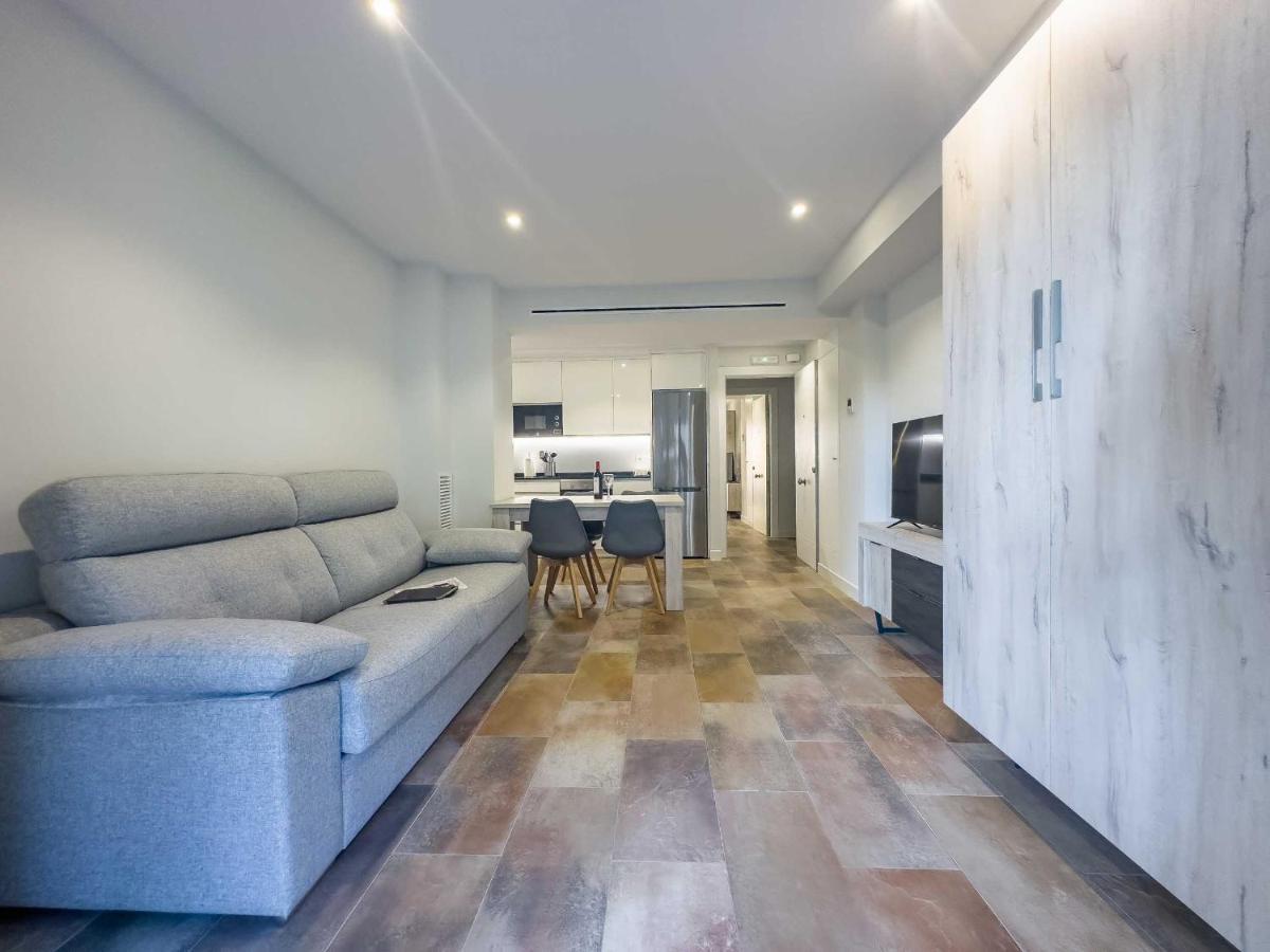 Apartamentos Dr28 A 250 M De La Playa Fuengirola Luaran gambar