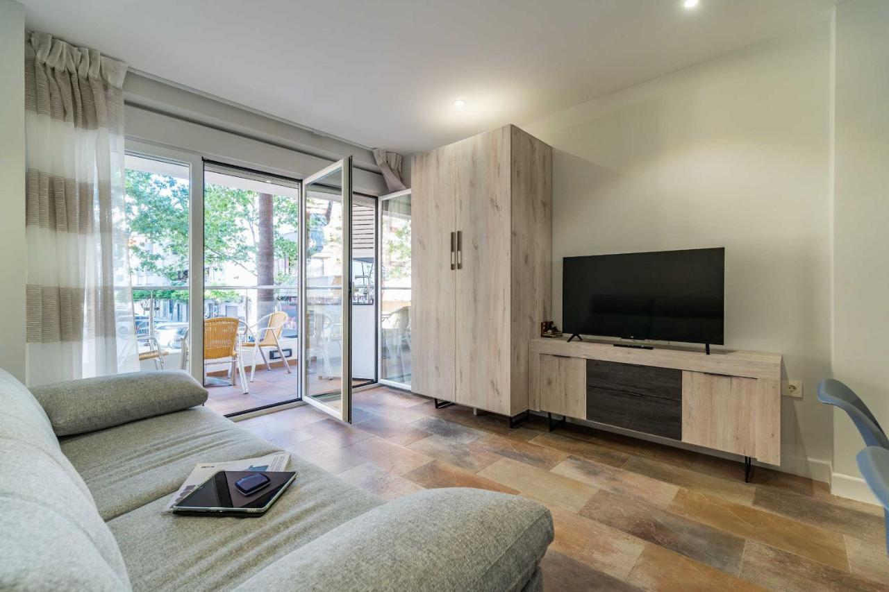 Apartamentos Dr28 A 250 M De La Playa Fuengirola Luaran gambar