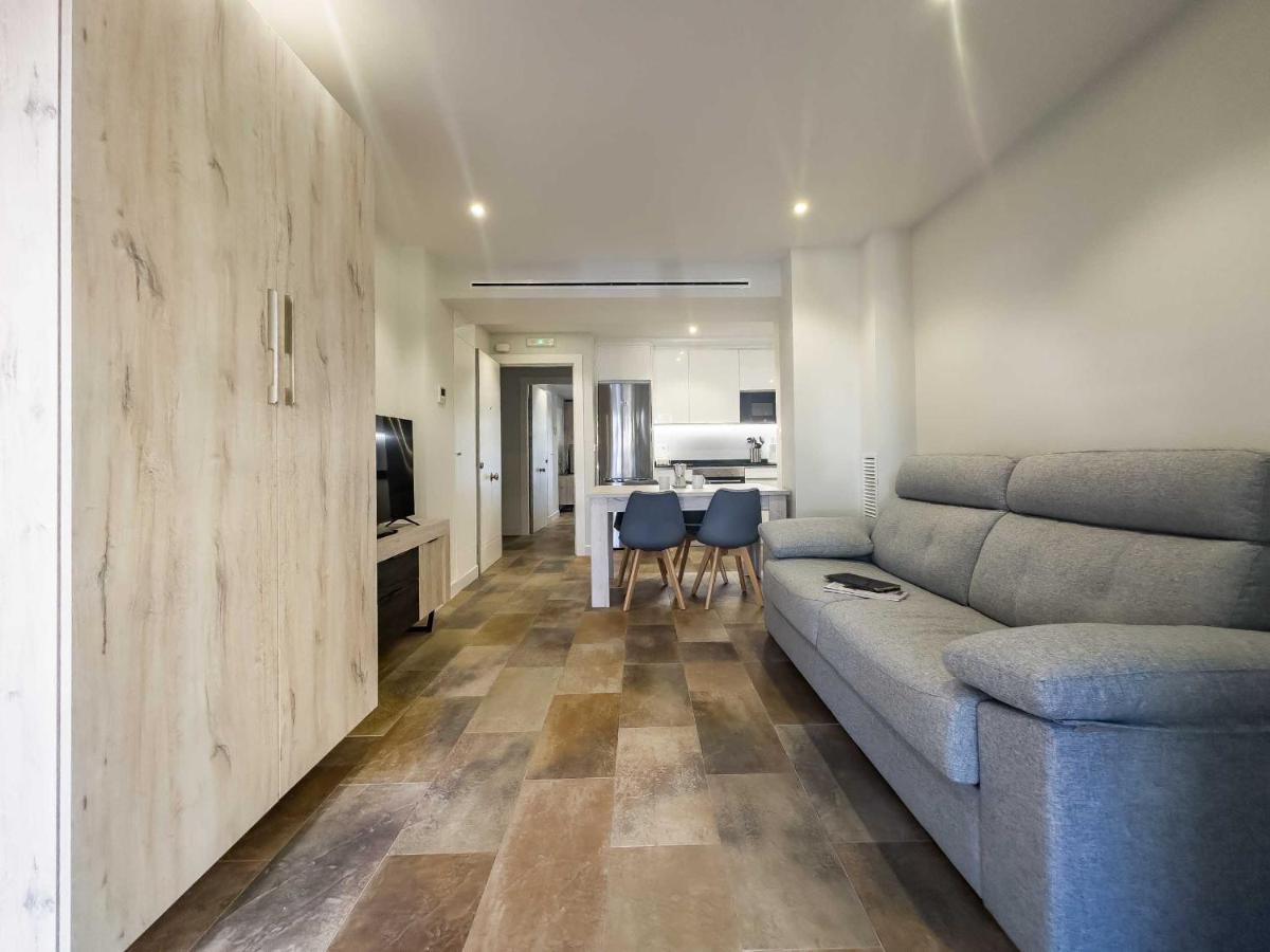 Apartamentos Dr28 A 250 M De La Playa Fuengirola Luaran gambar