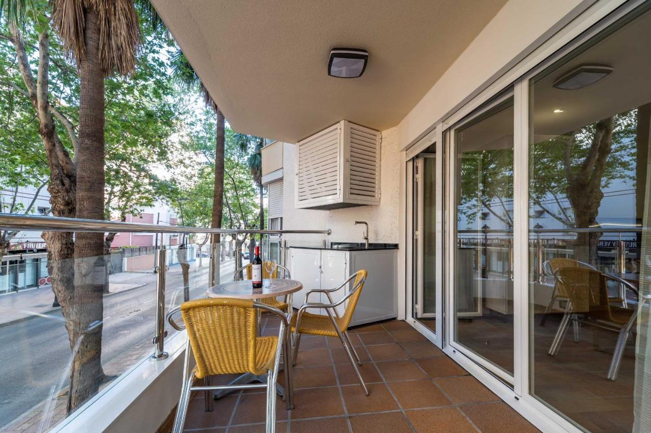 Apartamentos Dr28 A 250 M De La Playa Fuengirola Luaran gambar