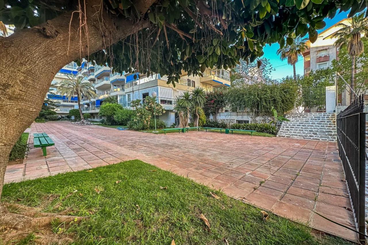 Apartamentos Dr28 A 250 M De La Playa Fuengirola Luaran gambar