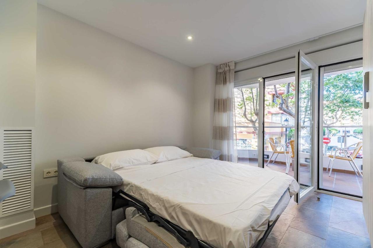 Apartamentos Dr28 A 250 M De La Playa Fuengirola Luaran gambar