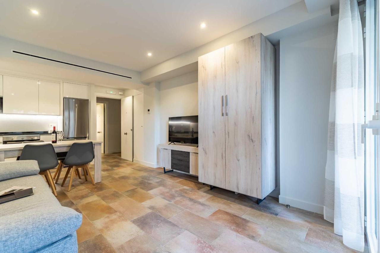 Apartamentos Dr28 A 250 M De La Playa Fuengirola Luaran gambar