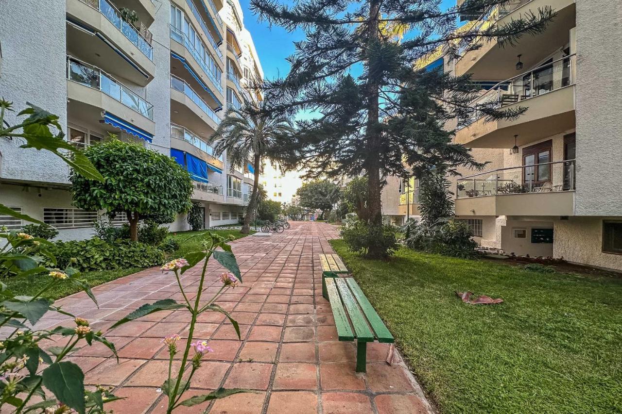 Apartamentos Dr28 A 250 M De La Playa Fuengirola Luaran gambar