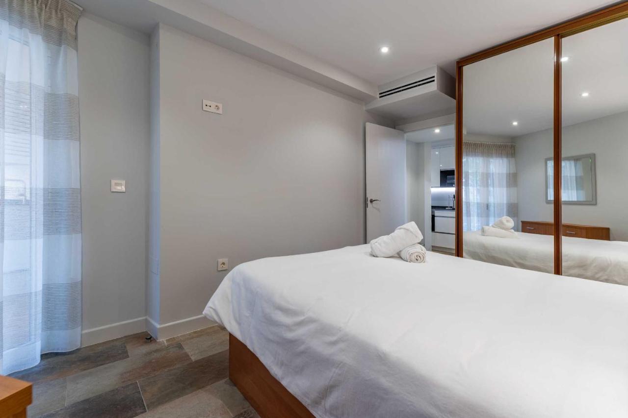 Apartamentos Dr28 A 250 M De La Playa Fuengirola Luaran gambar