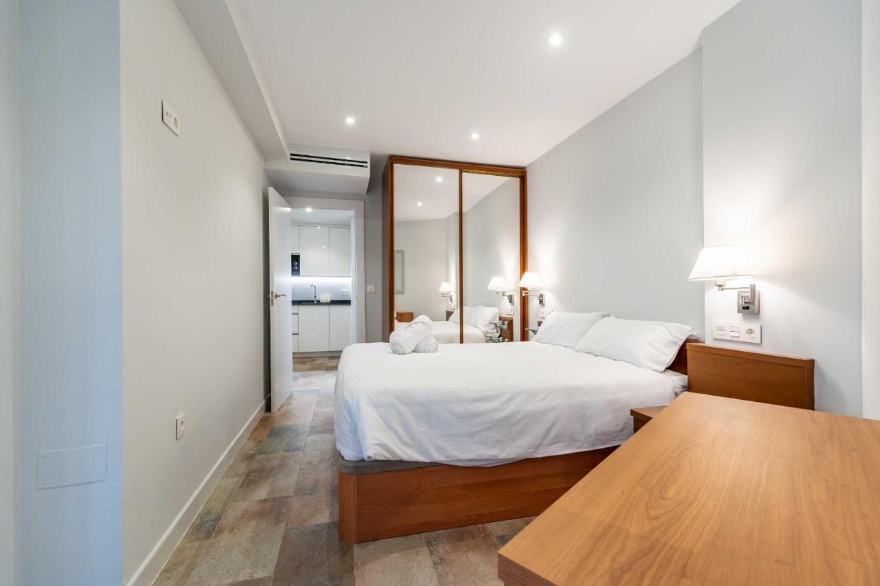 Apartamentos Dr28 A 250 M De La Playa Fuengirola Luaran gambar