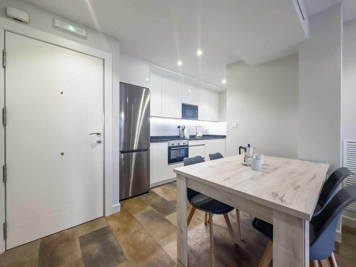 Apartamentos Dr28 A 250 M De La Playa Fuengirola Luaran gambar