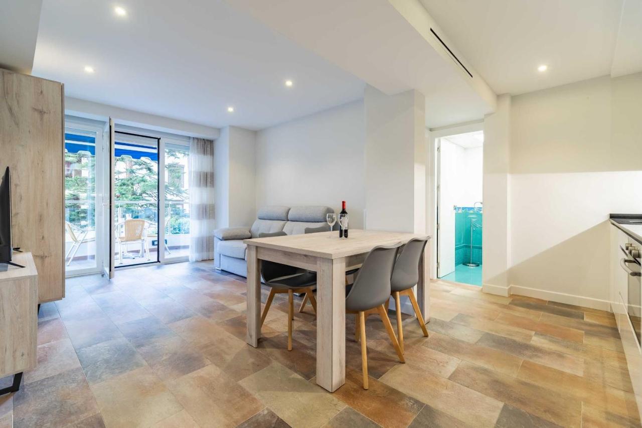 Apartamentos Dr28 A 250 M De La Playa Fuengirola Luaran gambar