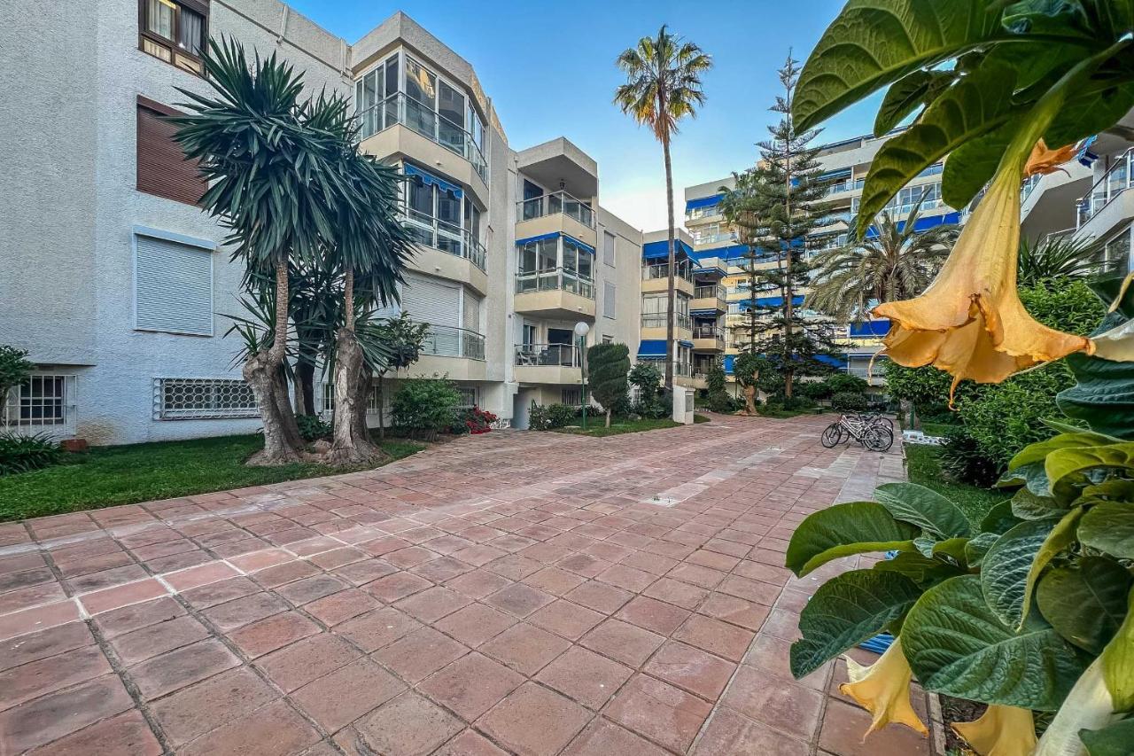 Apartamentos Dr28 A 250 M De La Playa Fuengirola Luaran gambar
