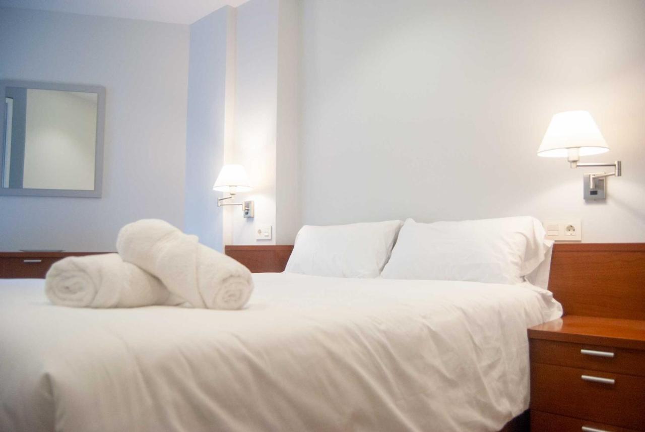 Apartamentos Dr28 A 250 M De La Playa Fuengirola Luaran gambar